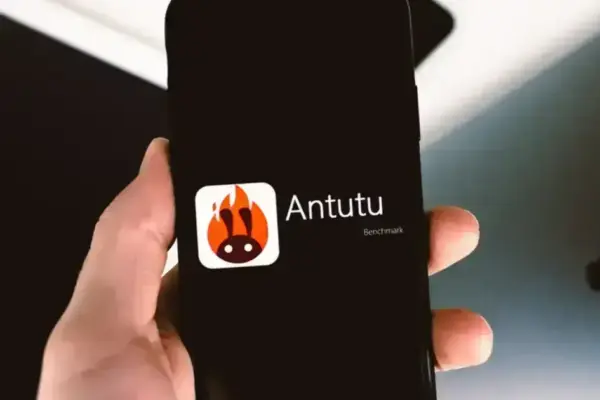 Red Magic 11S Pro reina em maio com novo recorde no AnTuTu