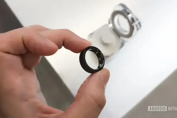Samsung confirma desenvolvimento do Galaxy Ring 2 e sugere compatibilidade com iPhone