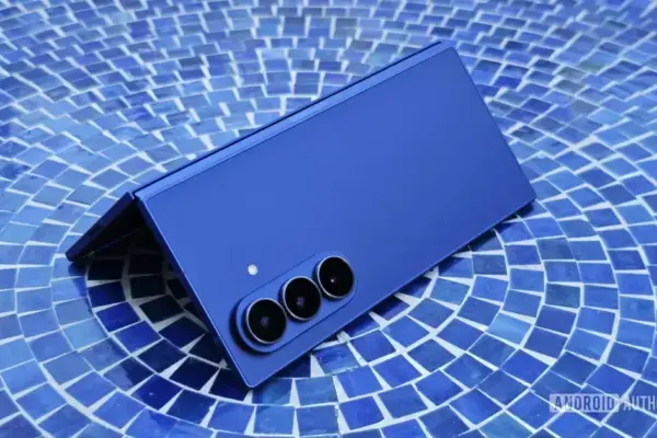 Samsung confirma Galaxy Z Fold 8 Ultra como novo smartphone dobrável principal