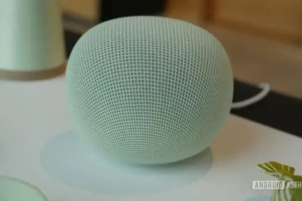 Usuário revela detalhes do novo Google Home Speaker e ponto frustrante no design