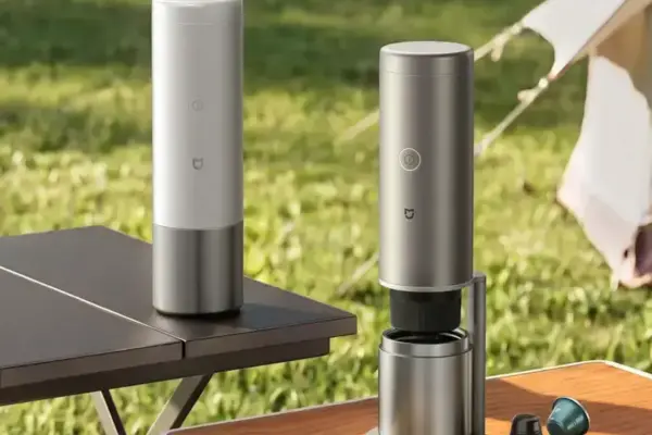 Xiaomi lança cafeteira portátil com bateria e pressão de 20 bar para café rápido