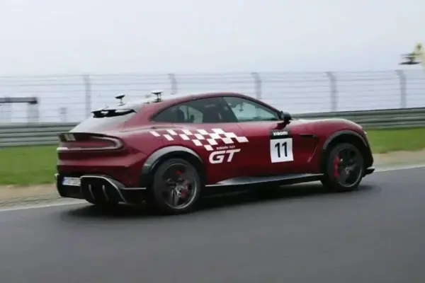 Xiaomi YU7 GT faz primeira volta autônoma oficial no Nürburgring em 10min29s