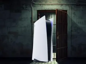 Aumento do interesse em jailbreak e pirataria no PS5 após fim dos jogos físicos
