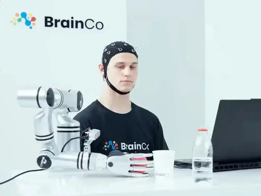BrainCo apresenta plataforma AI para controlar robôs com o cérebro, futuro da robótica mental 1 BrainCo apresenta plataforma AI para controlar robôs com o cérebro, futuro da robótica mental