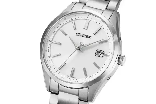 Citizen lança relógios Eco-Drive com controle por rádio e função Direct Flight