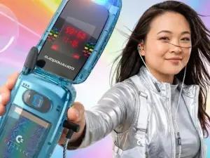 Commodore Callback 8020: Flip Phone retrô com preço reajustado e polêmica do AI