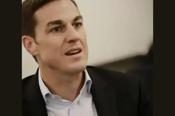 EA CEO Andrew Wilson ganha $38,6 Mi em meio a demissões e uso do jato da empresa