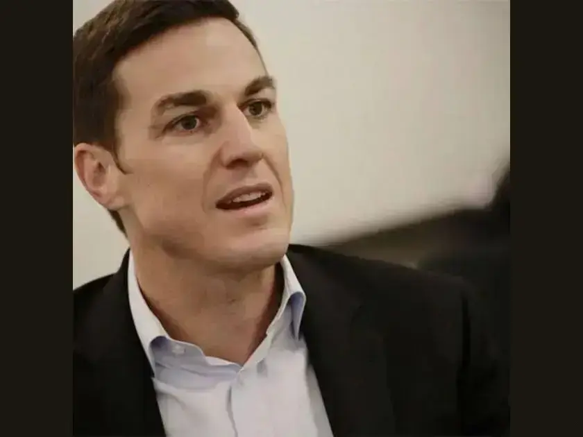EA CEO Andrew Wilson ganha $38,6 Mi em meio a demissões e uso do jato da empresa