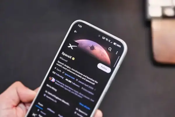 Elon Musk nega protótipo de dispositivo AI da SpaceX apresentado a investidores