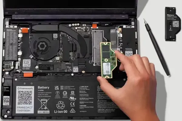 Framework aumenta preços da RAM do Laptop 13 Pro e alerta para risco financeiro