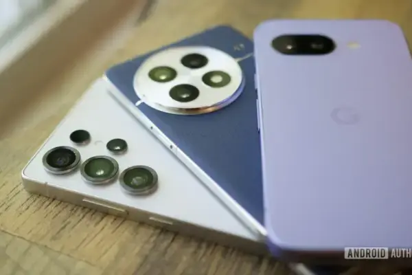 Galaxy S25 é preferido a modelos 2026 por leitores, revelam votação