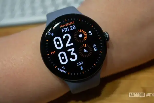 Google Pixel Watch 5 deve chegar com aumento de preço de US$ 50 em agosto