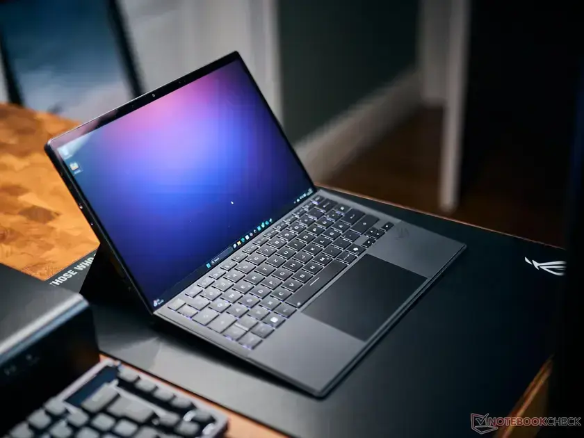 iFixit questiona nota 10 de reparabilidade do Asus ROG Flow Z13