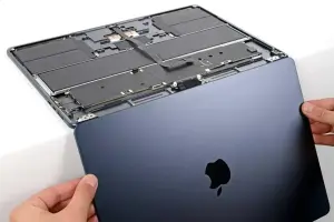 MacBook Air Flexgate: Entenda o problema da tela que pode custar caro