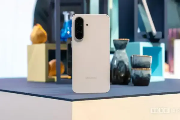 Moto G Stylus 2026 é a melhor alternativa ao Samsung Galaxy A37, aponta pesquisa