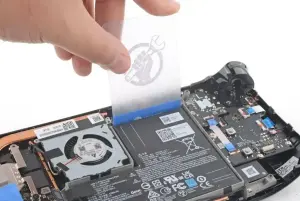 Steam Deck encerra venda de peças LCD; Asus ROG Ally X20 chega sem óculos AR