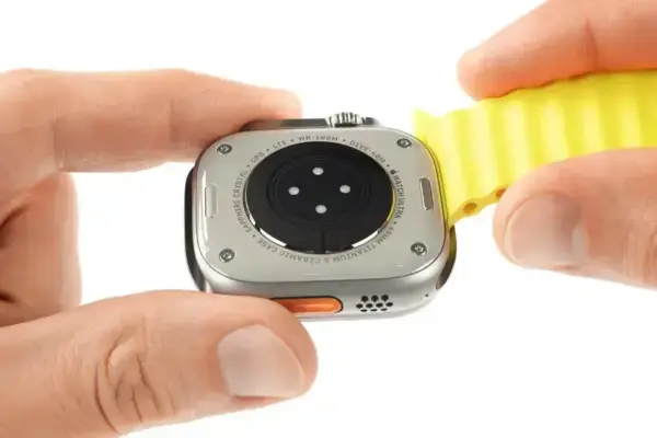União Europeia flexibiliza regras de reparo para smartwatches e wearable devices