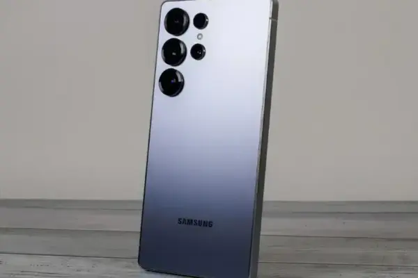 Usuários do Galaxy S25 Ultra e S24 Ultra enfrentam superaquecimento e drenagem de bateria