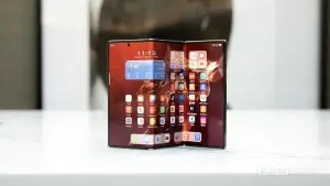Conheça o Huawei Mate XT 2: O novíssimo smartphone tri-fold com design inovador