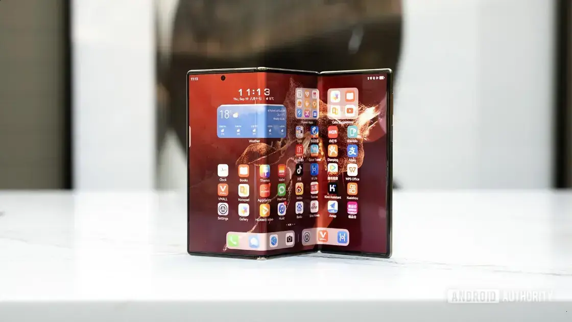 Conheça o Huawei Mate XT 2: O novíssimo smartphone tri-fold com design inovador 1 Conheça o Huawei Mate XT 2: O novíssimo smartphone tri-fold com design inovador