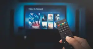 Disney+, Paramount+ e Netflix avaliam camadas gratuitas para streaming