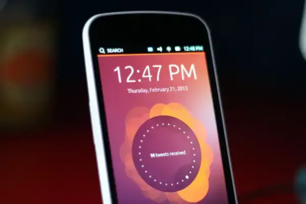 Fechamento de bug antigo reúne engenheiros do Ubuntu Phone em nostalgia