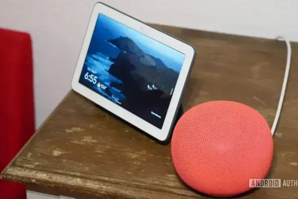 Google corrige bug que fazia playlists erradas tocarem no Google Home