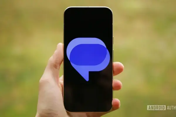 Google Messages reduz limite de chats fixados para seis e melhora interface