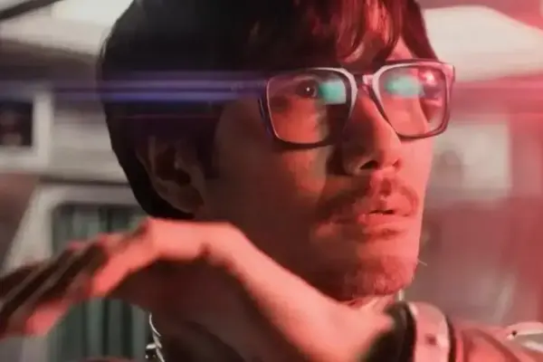 Hideo Kojima celebra 63 anos e segue firme na criação de jogos inovadores