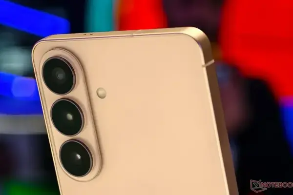 Samsung confirma câmera tripla no Galaxy S27 Ultra e telefoto modesto no S27 Pro