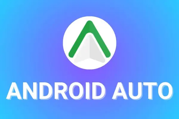 Android Auto 17.8 traz visual rico com fotos e resumos AI para destinos