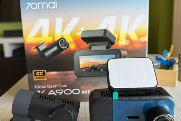 70mai A900: Dash Cam Compacta com Gravação Dual 4K e Sem Assinatura