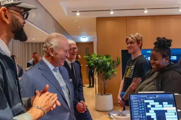 Apple e The King's Trust lançam Creative Labs para jovens criativos