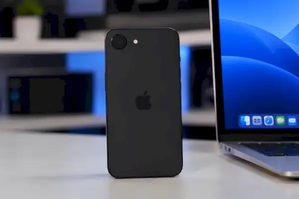 iPhone 18e vaza com 60 Hz e câmera única: o que esperar em 2027