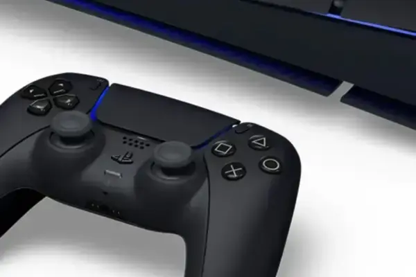 PS5 Midnight Black chega ao Japão e reacende debate sobre mídia física