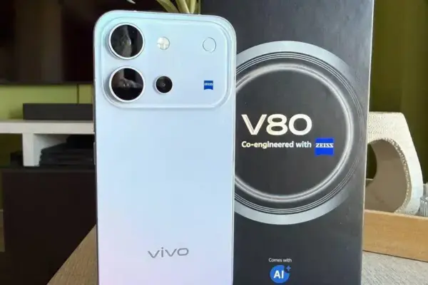 Vivo V80: bateria gigante e câmera ZEISS tornam este mid-range imbatível